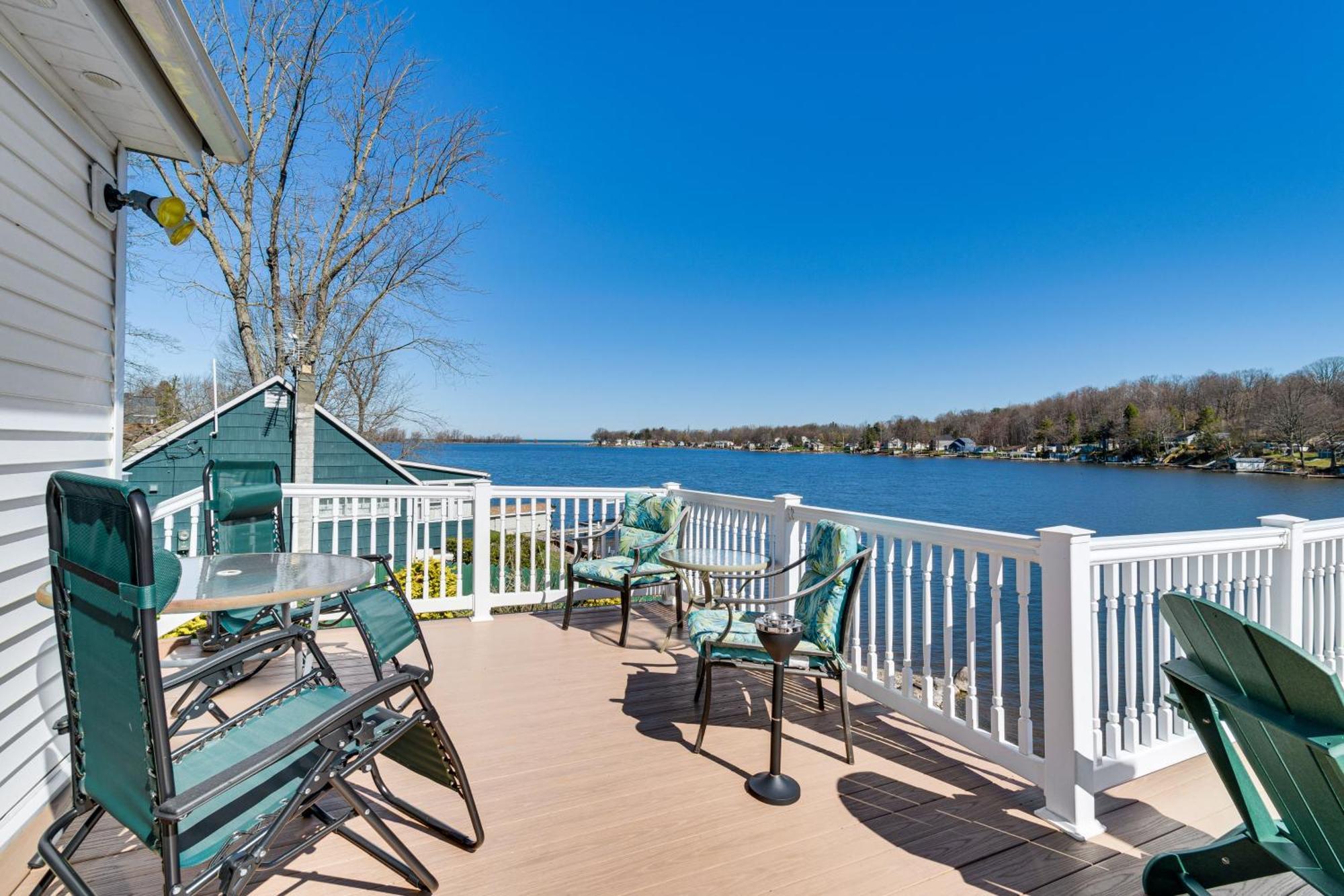 Waterfront Wolcott Vacation Rental With Deck And Views Εξωτερικό φωτογραφία
