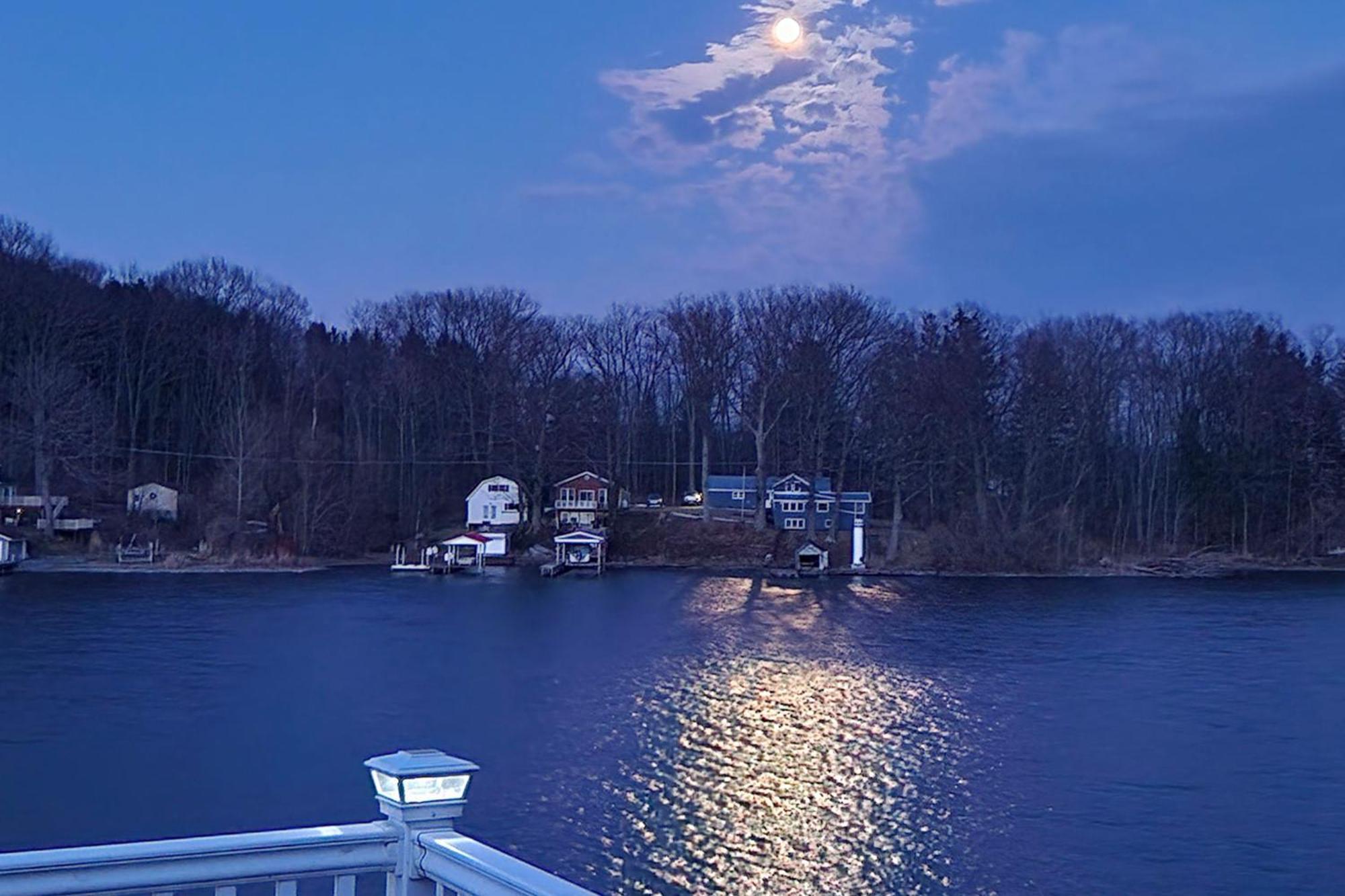 Waterfront Wolcott Vacation Rental With Deck And Views Εξωτερικό φωτογραφία